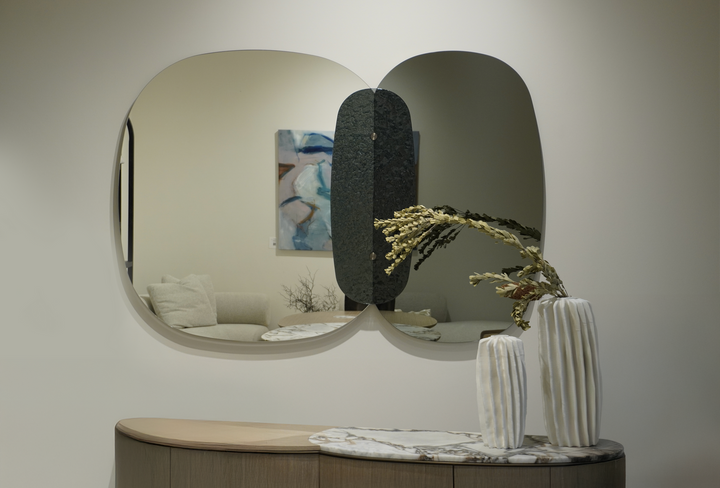 Amara Mirror