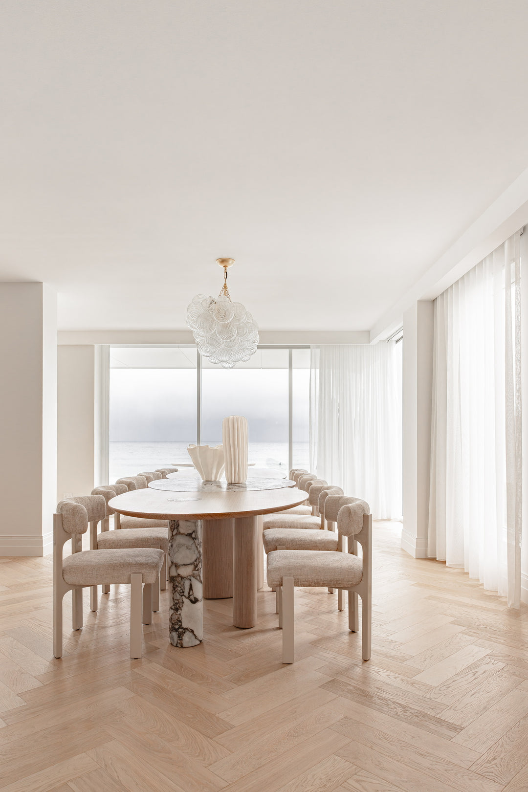 Xander Dining Table - Oak