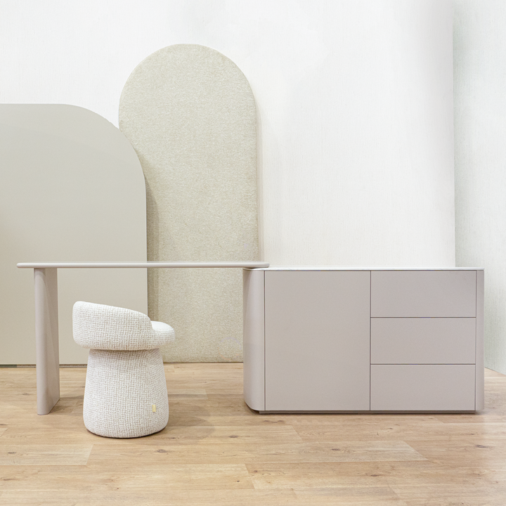 Monet Desk