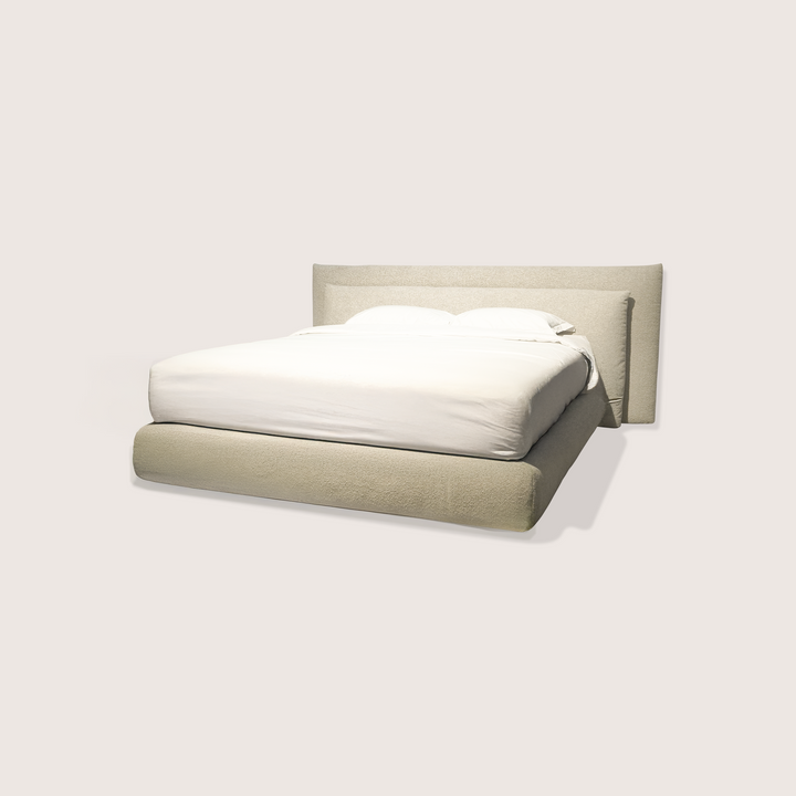 Lyle Bed